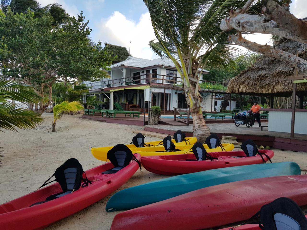 Robert'S Grove Beach Resort Placencia Exteriör bild